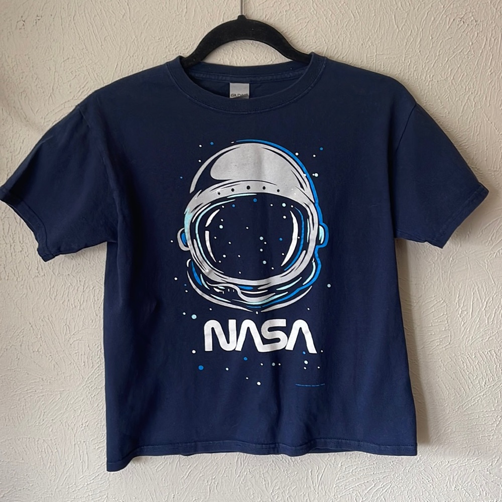 Kids’ size Large blue NASA t-shirt.
